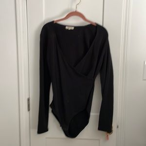 Madewell black wrap long sleeve bodysuit size XL